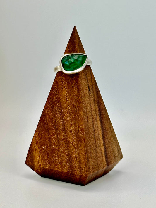 Handmade Rose Cut Natural Emerald Ring