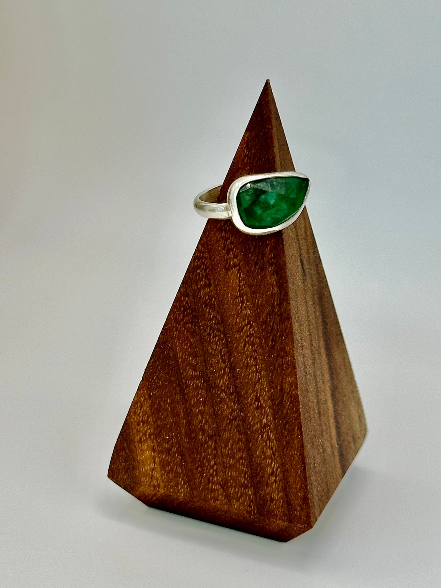 Handmade Rose Cut Natural Emerald Ring